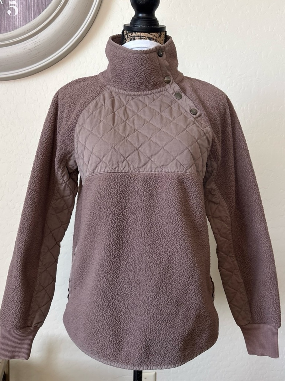Abercrombie & Fitch  sweatshirt women’s brown asymmetrical snap -up fleece S
